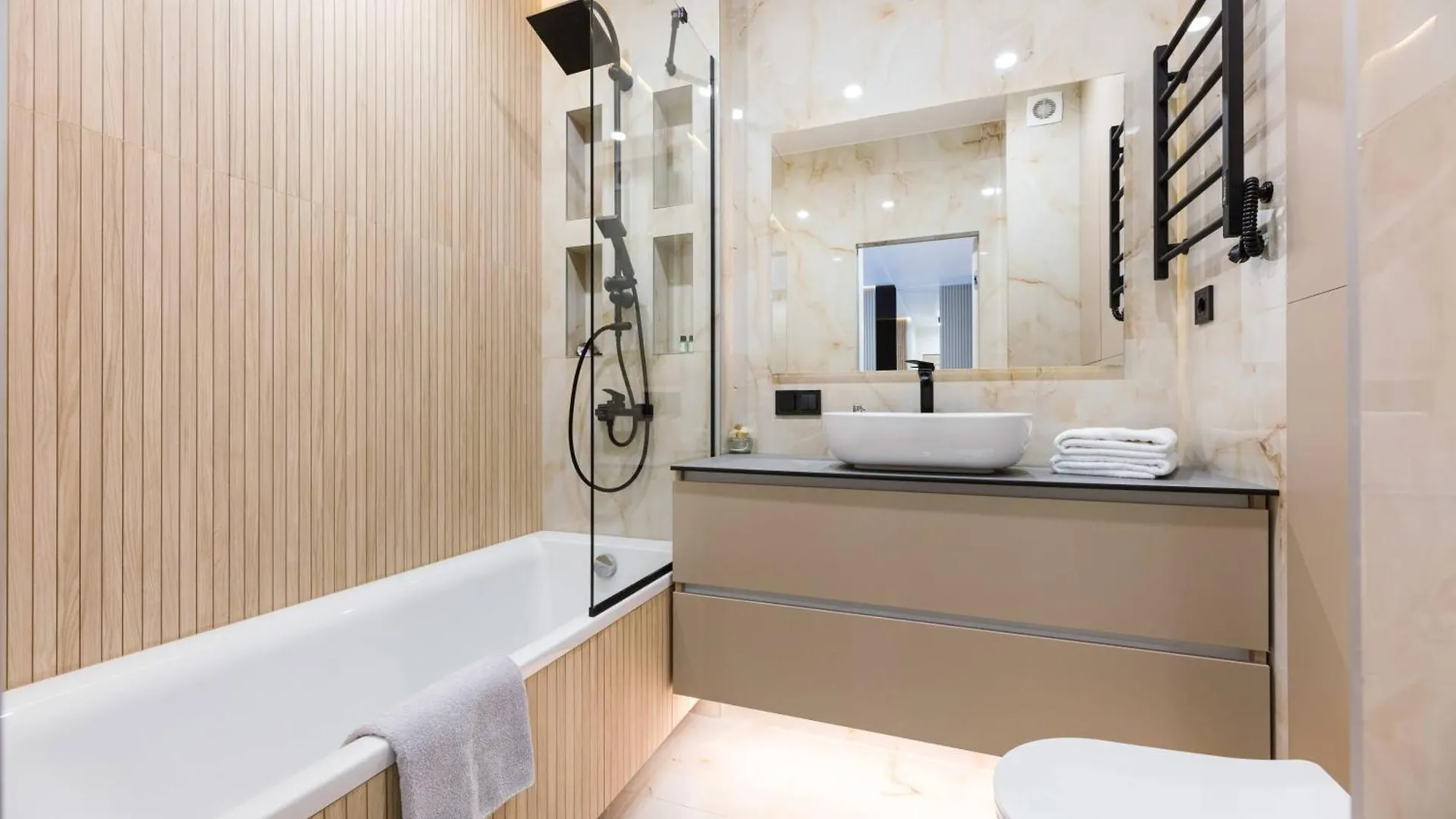 Aparthotel Nyvky Like Home - Файна Таун - Квартира 116 Kyjev Ukrajina
